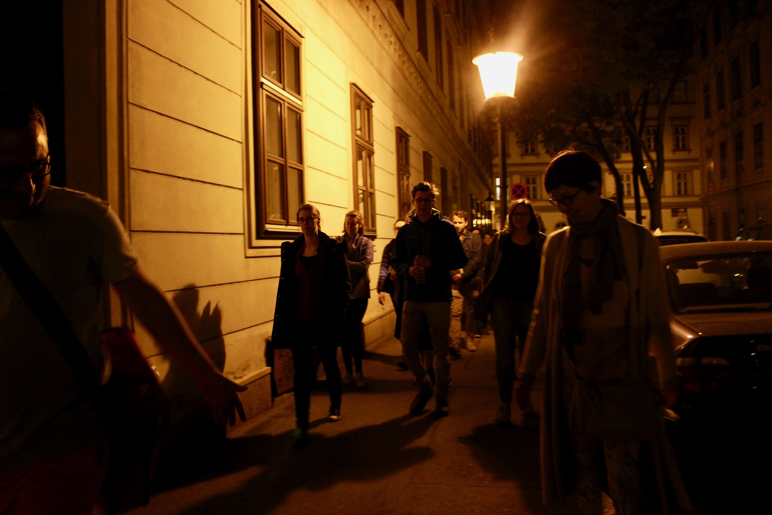 https://whoosh.wien/uploads/night-walk-cool-sexy-image.jpg